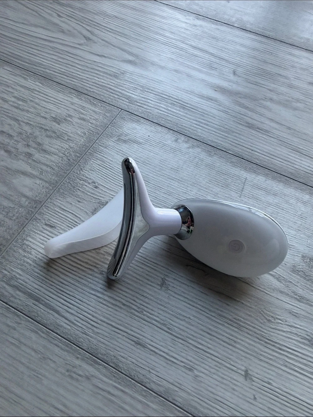 Red light therapy wand